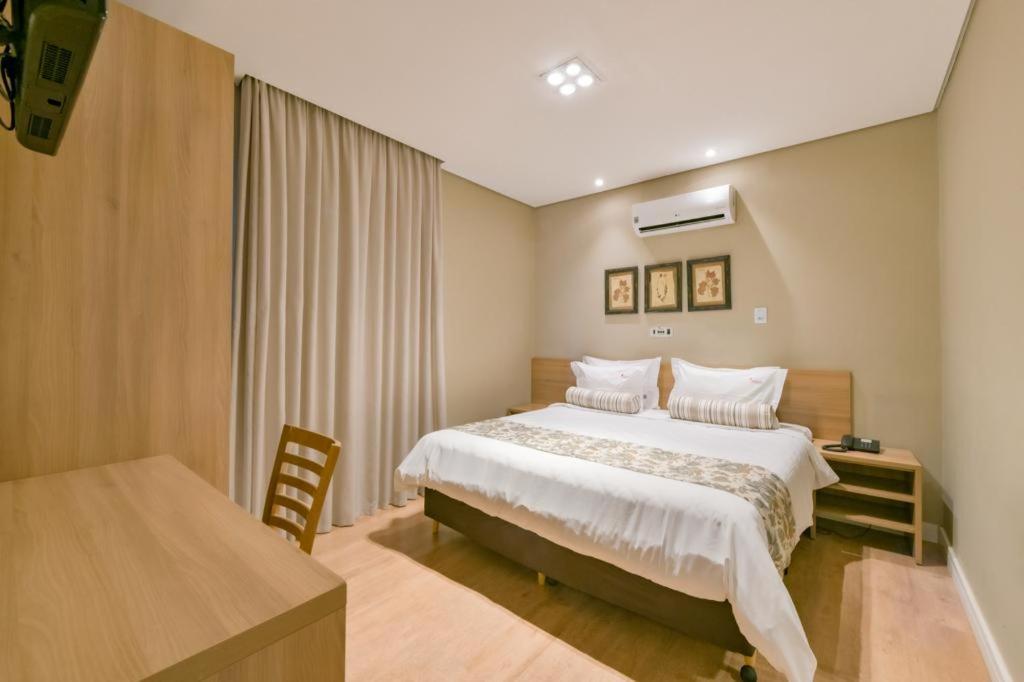 Aracatuba Plaza Hotel Bagian luar foto